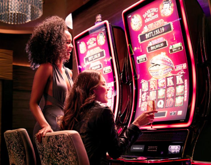 betay တိုက်ရိုက်ကာစီနို တွင် live dealer Baccarat နှင့် Roulette ကစားနေသော မြန်မာ ကစားသမားများ
